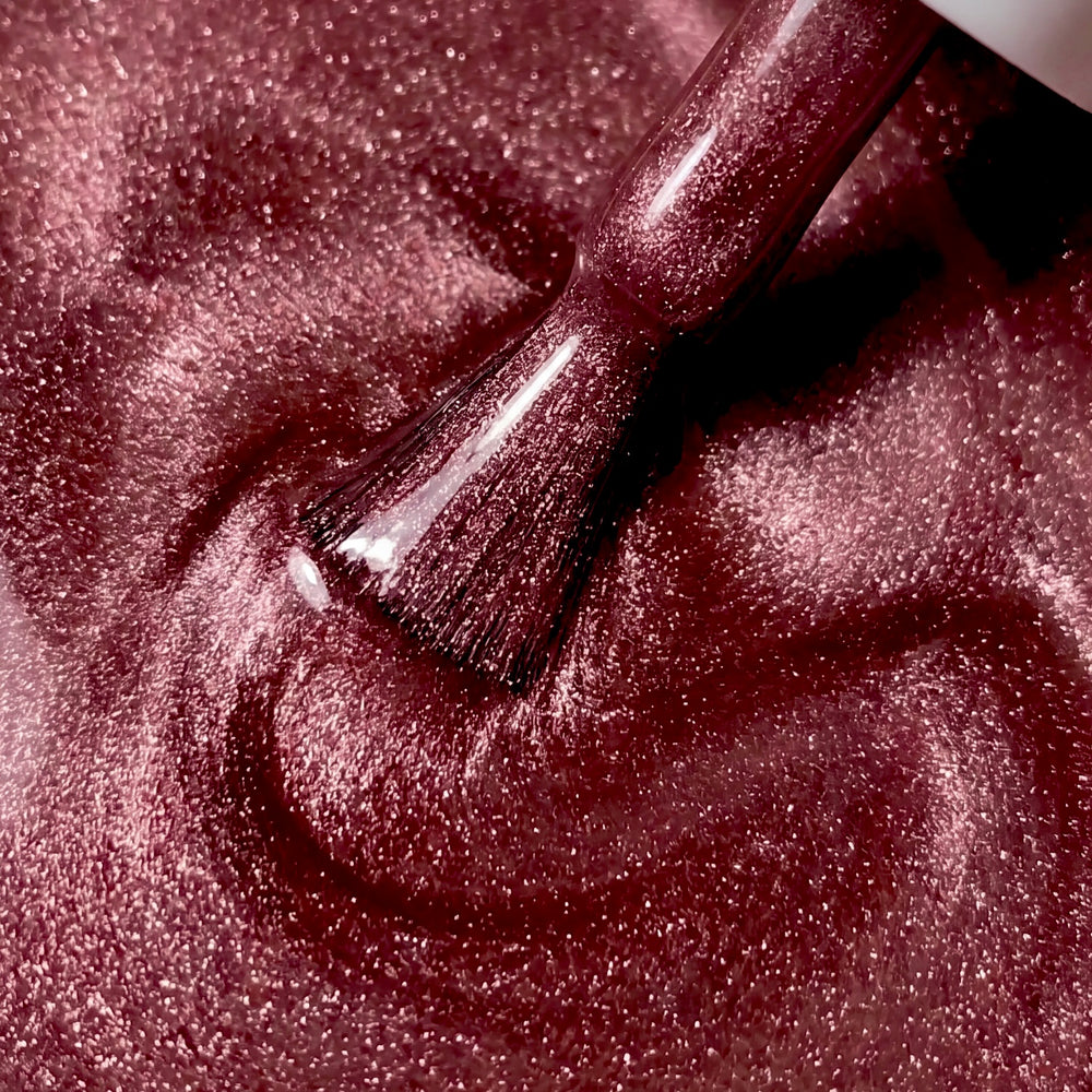 Texture Cat Eye Bookstore, bordeaux aux reflets rosés – collection Late October