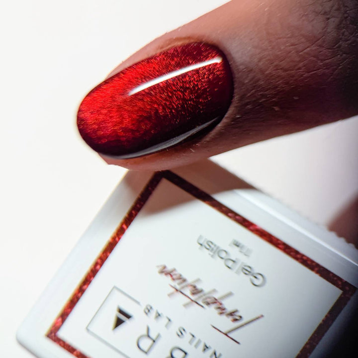 "Temptation" - CAT EYE Gel Polish - Elegance Beauty Suisse