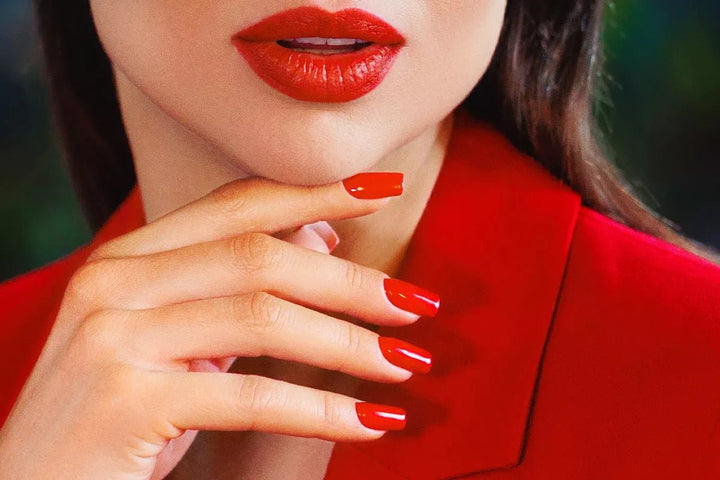 VICTORIA VYNN ™ Gel Polish No.443 Timeless Red 8 ml - Elegance Beauty Suisse